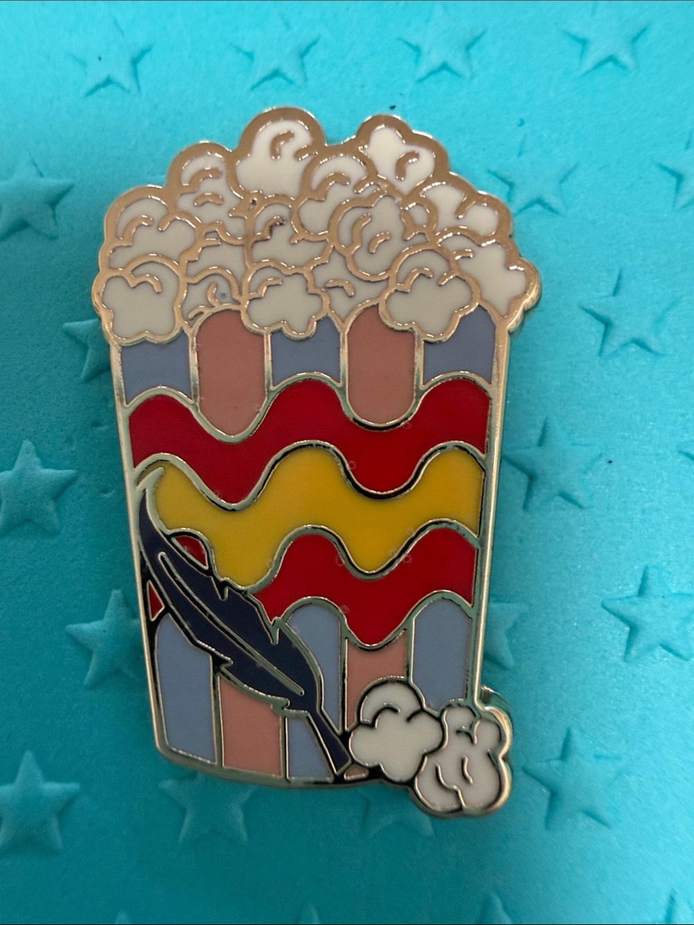 Disney Parks Popcorn Bucket Series 28 Mystery Pin - Dumbo